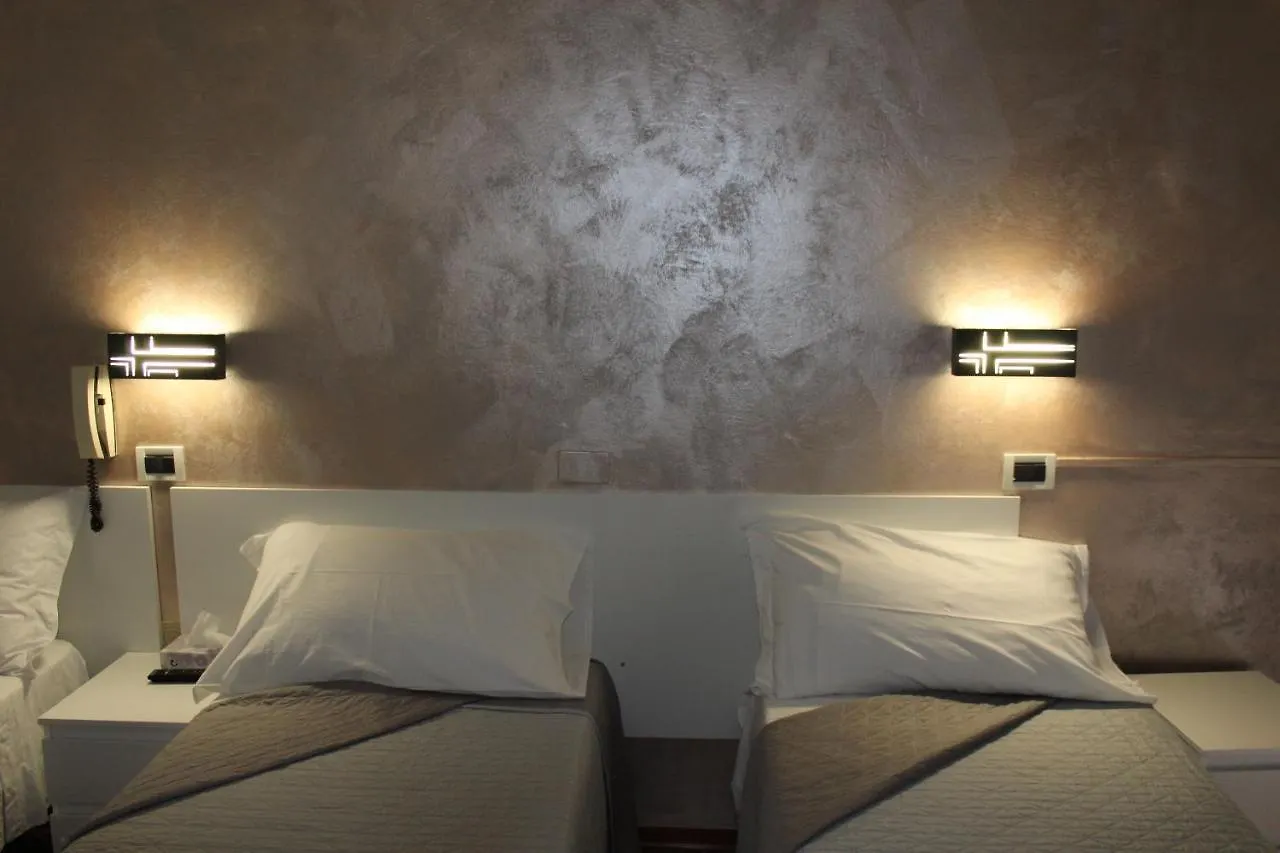 Hotel Mora Rimini