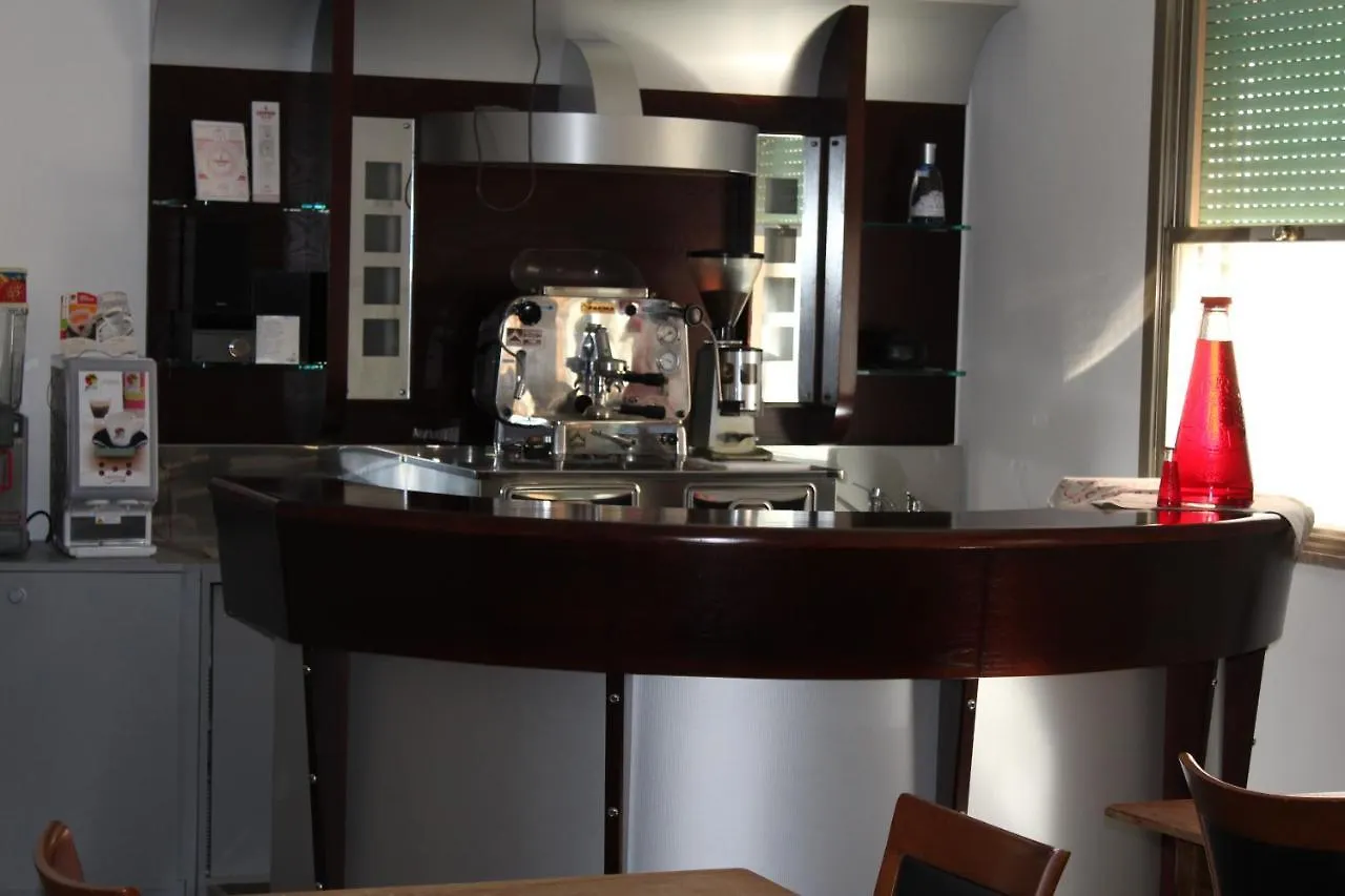 Hotel Mora Rimini İtalya